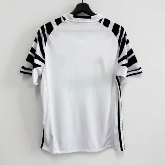 Juventus 2016-17 Third