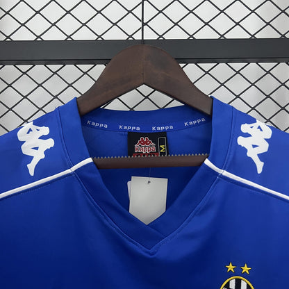 Juventus 1999-00 Away