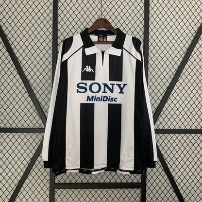 Juventus 1997-98 Home