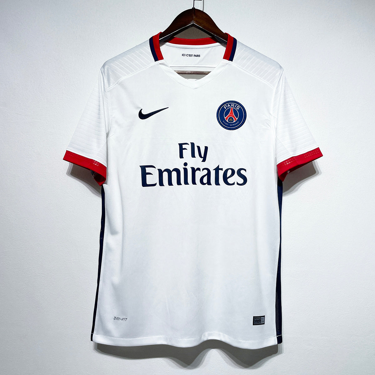 PSG 2015-16 Away