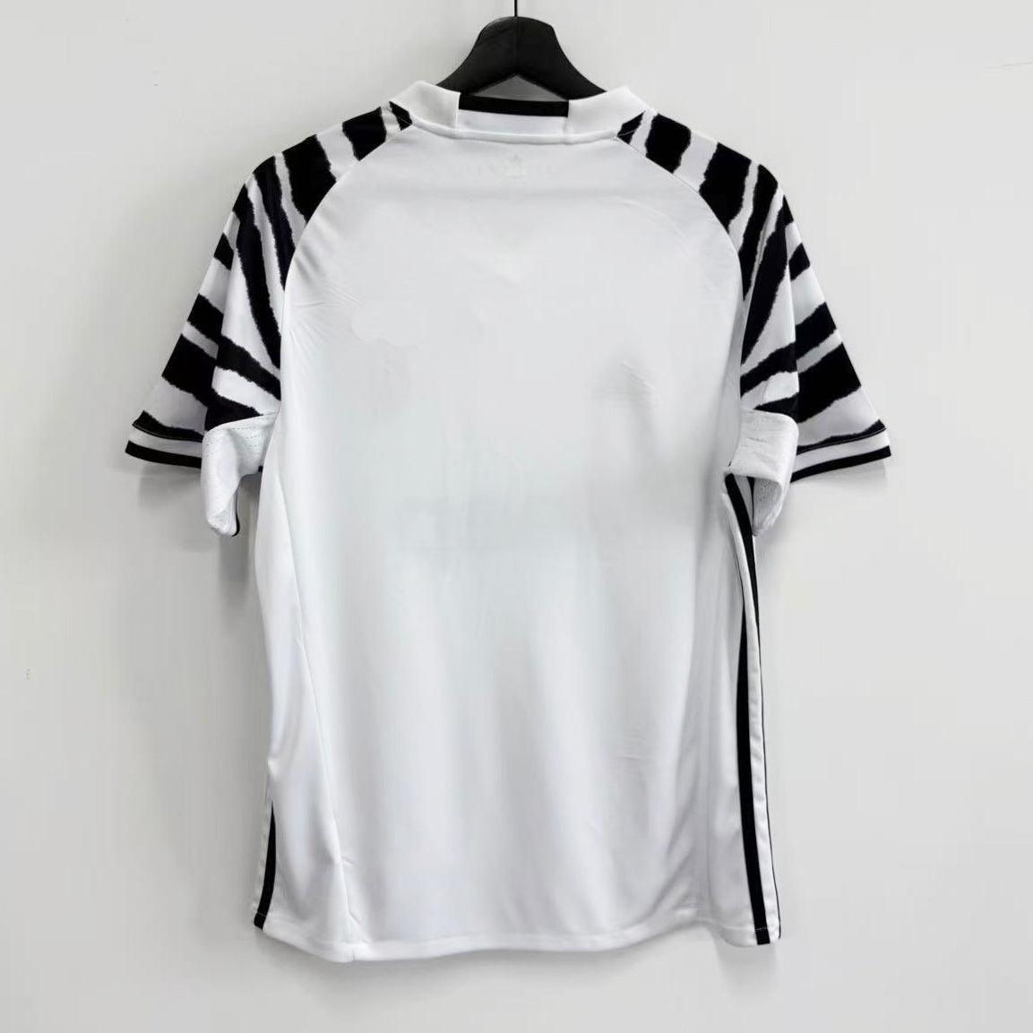 Juventus 2016-17 Third