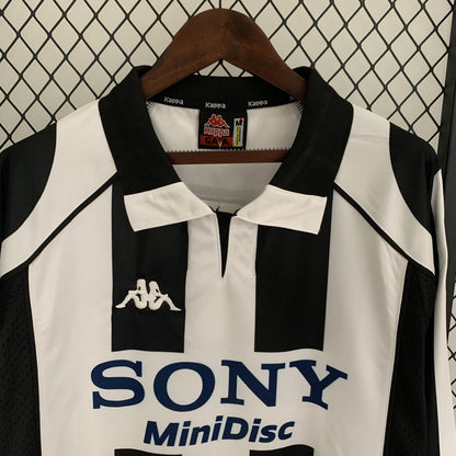 Juventus 1997-98 Home