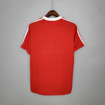 Bayern Munich 2000-01 Home