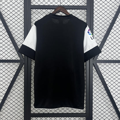 Malaga 2013 Away