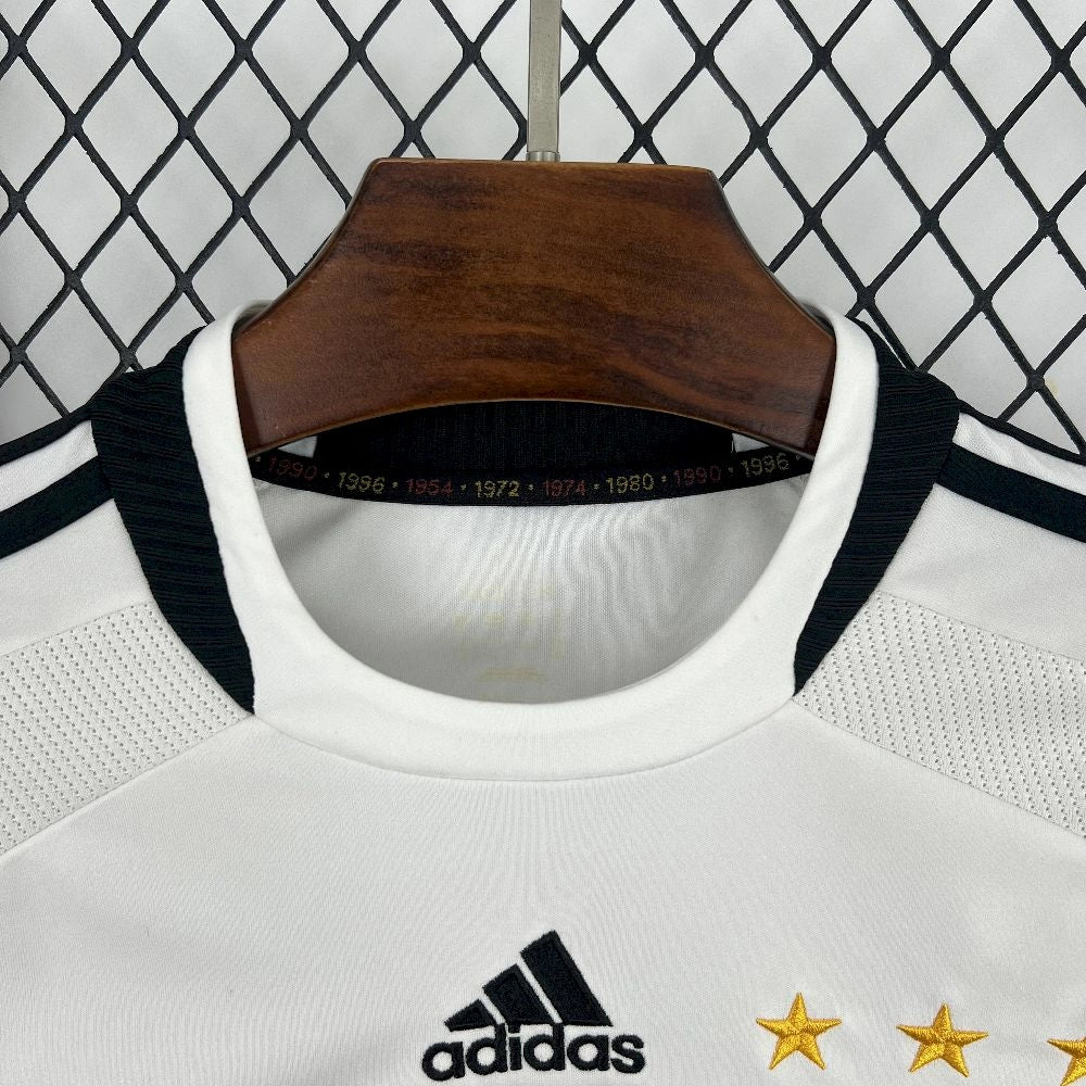 Germany 2008 Home