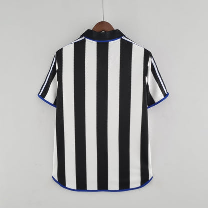 Newcastle United 2000-01 Home