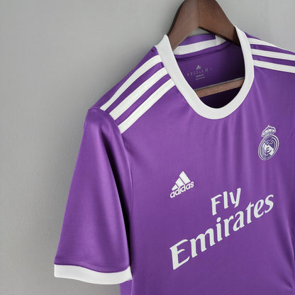 Real Madrid 2016-17 Away