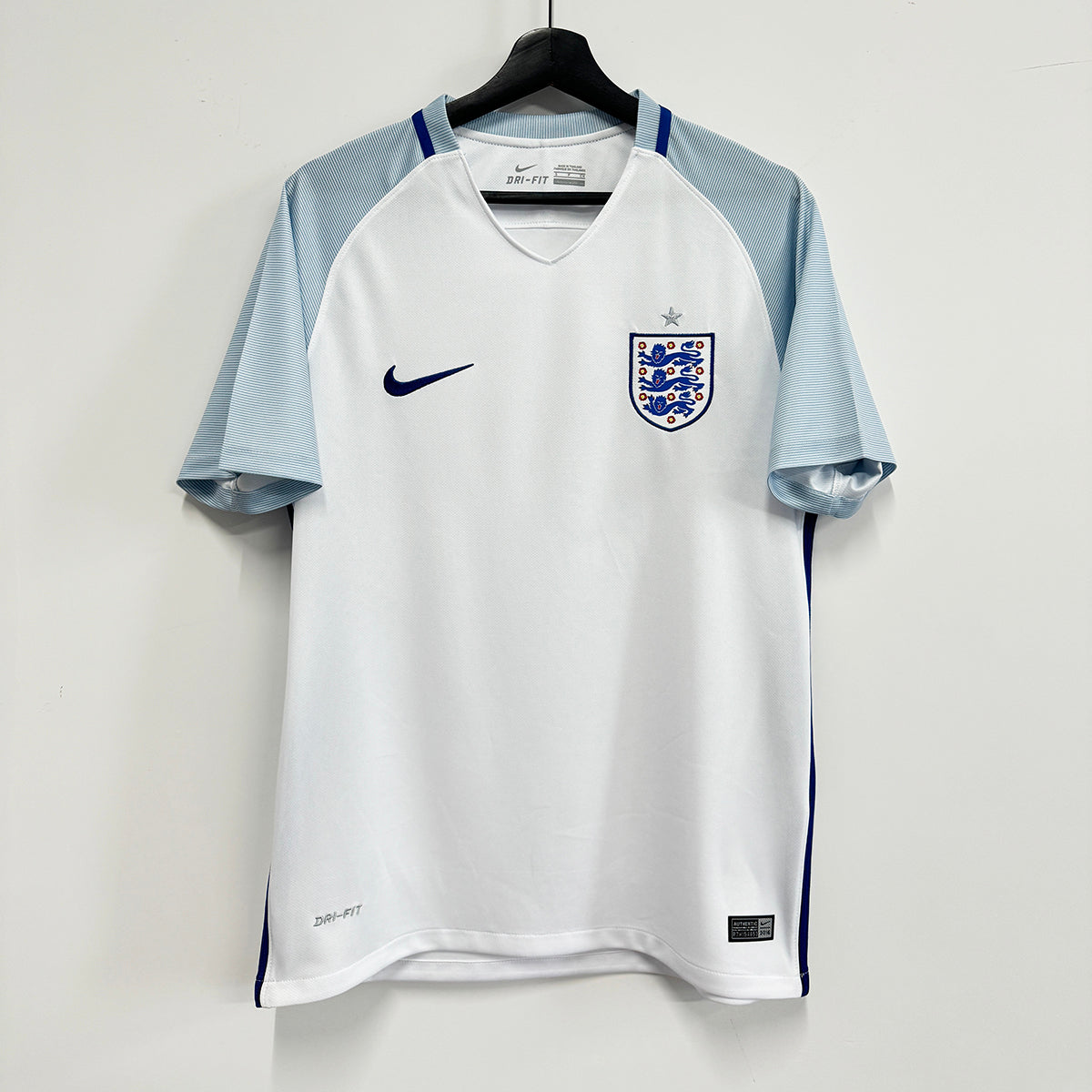 England 2016 Home