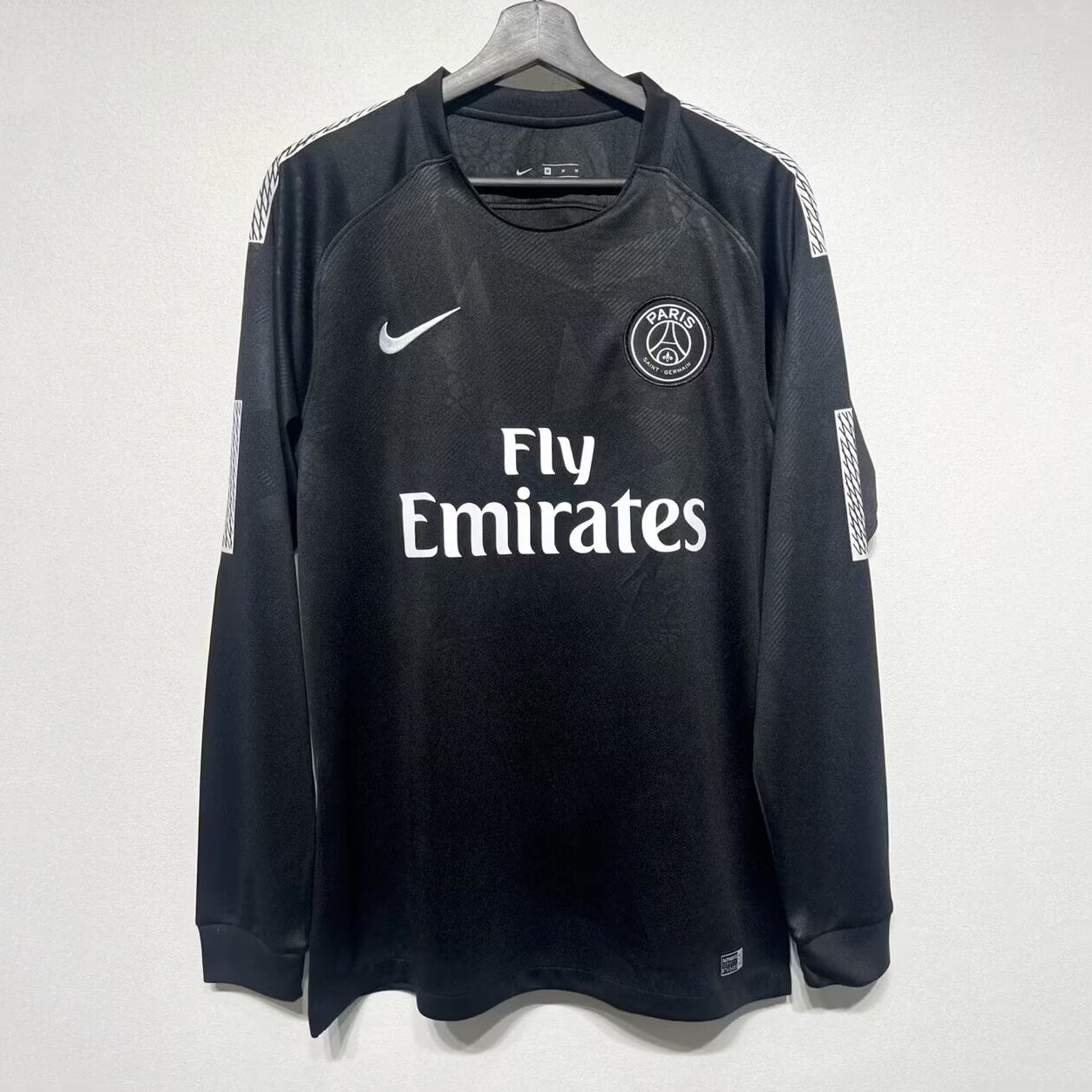 PSG 2017-18 Third