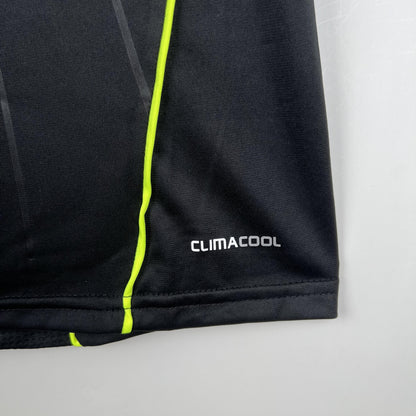Real Madrid 2010-11 Away