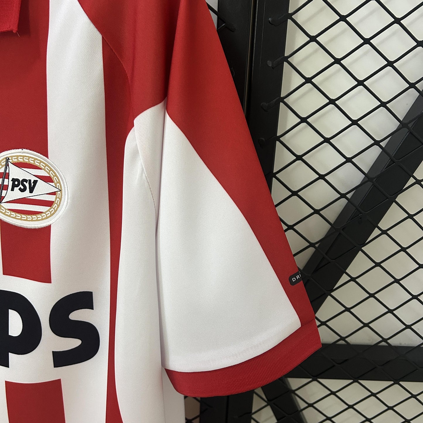 Eindhoven  2000-01 Home